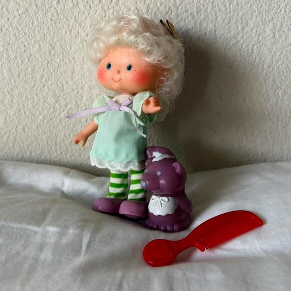 1979 Vintage Strawberry Shortcake Angel Cake Doll and Pet Toy - Picture 6 of 6